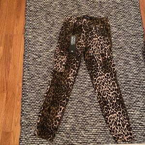 Cheetah print skinny cargo pants